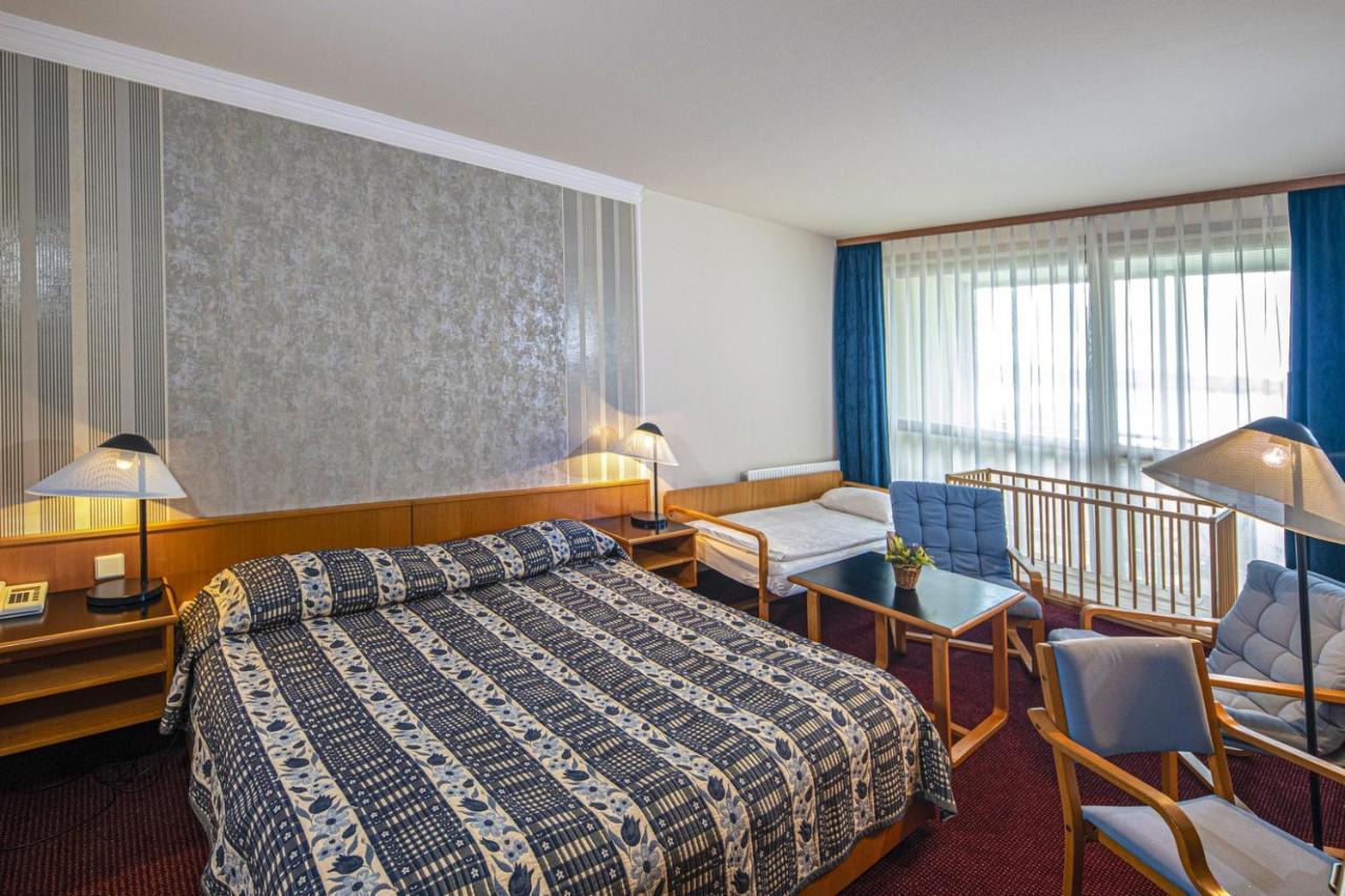Hotel Club ティハニ エクステリア 写真