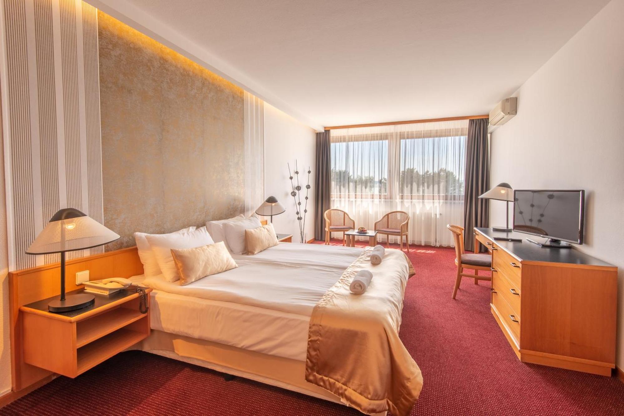 Hotel Club ティハニ エクステリア 写真