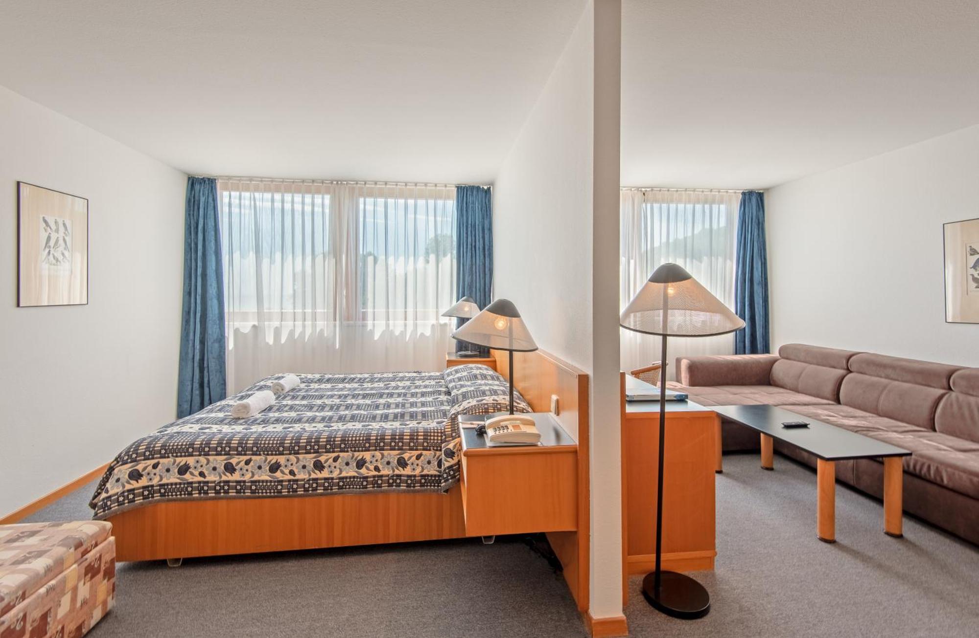 Hotel Club ティハニ エクステリア 写真