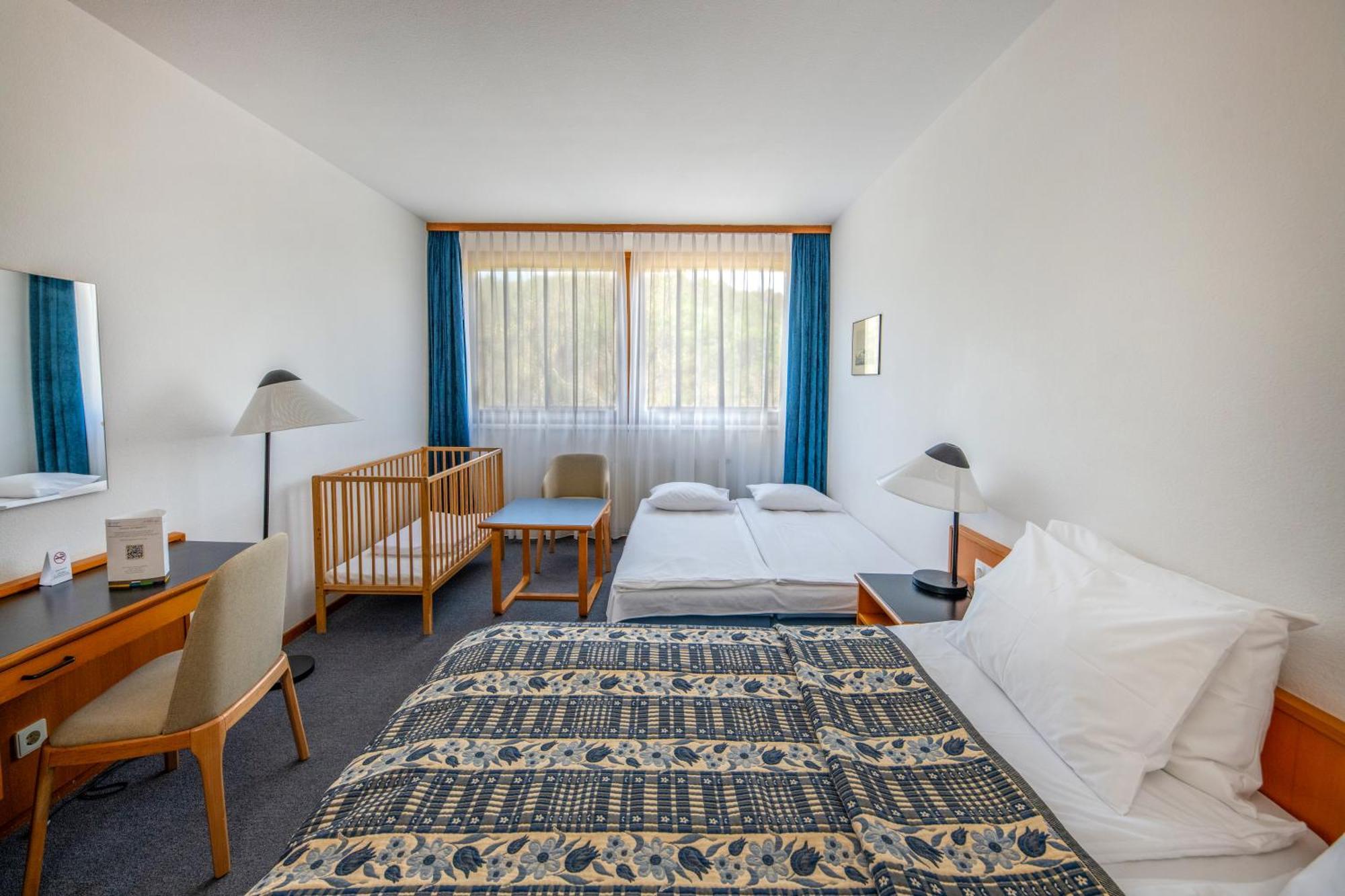 Hotel Club ティハニ エクステリア 写真
